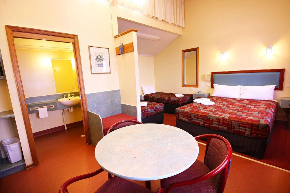 Downs Motel Toowoomba Exterior photo