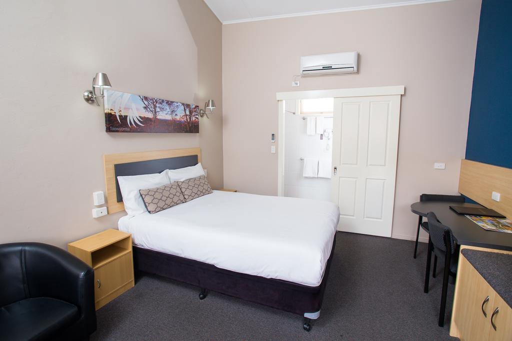 Downs Motel Toowoomba Exterior photo